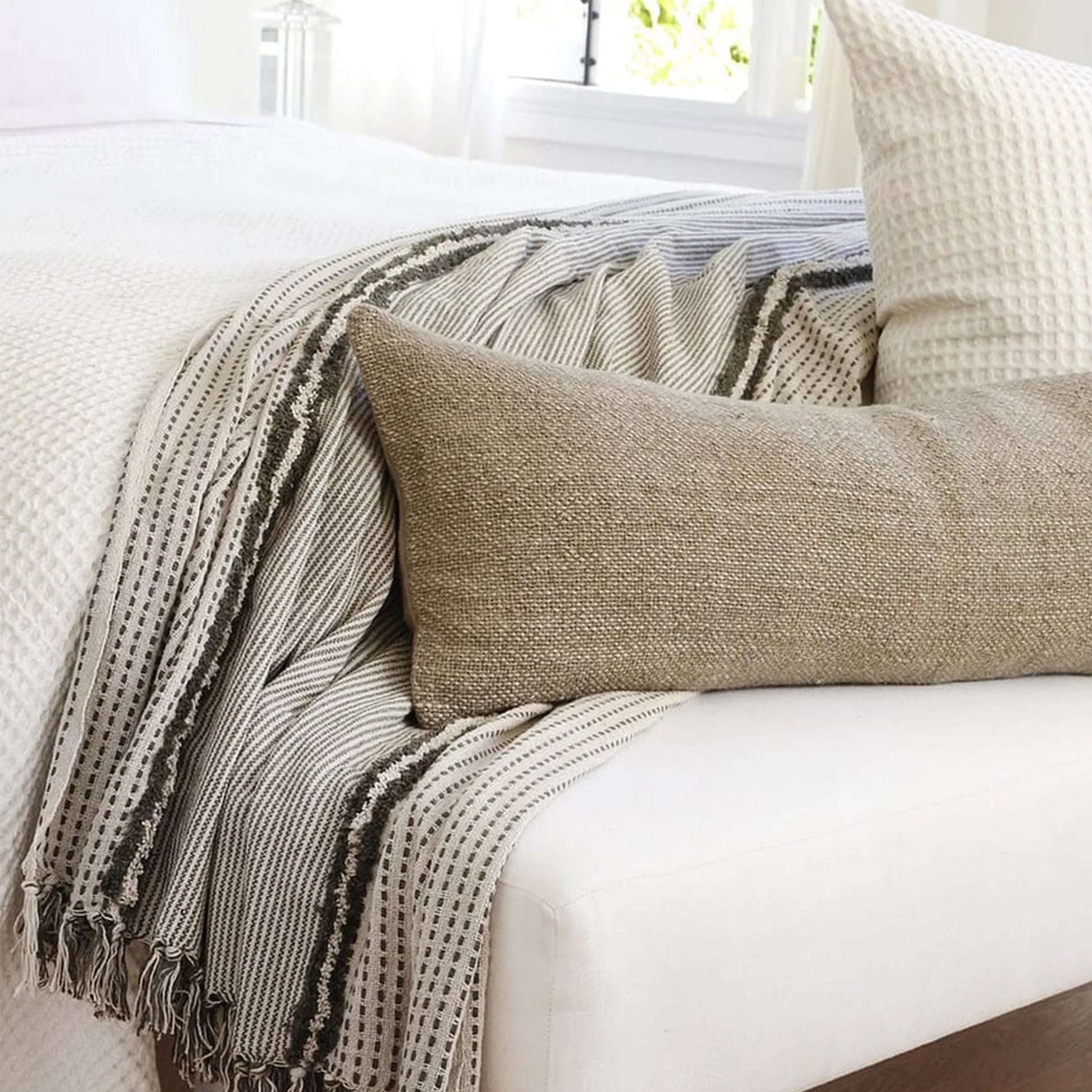 Jagger Oversized Throw – Ivory/Moss | Pom Pom Home by Pom Pom Home