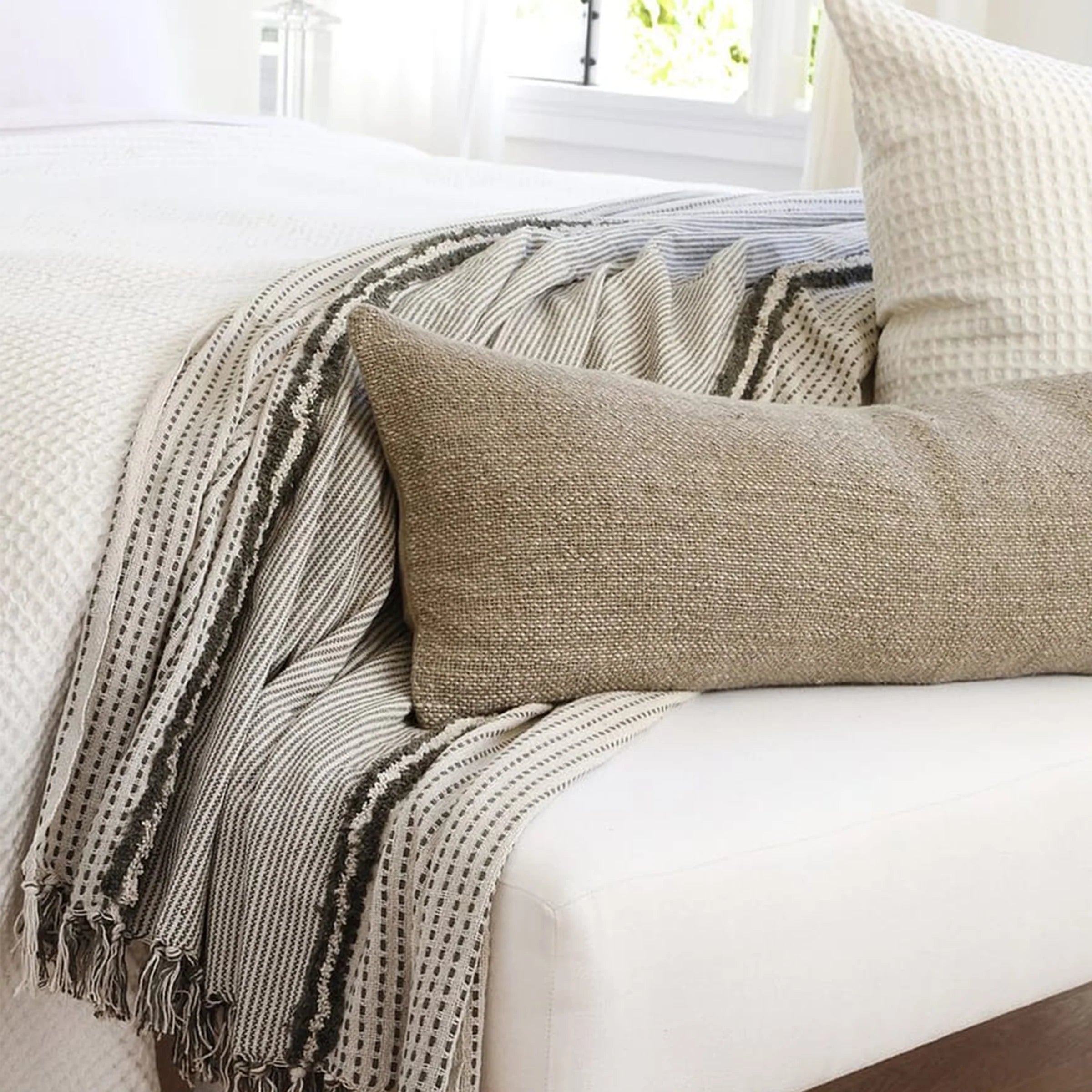 Jagger Oversized Throw – Ivory/Moss | Pom Pom Home by Pom Pom Home