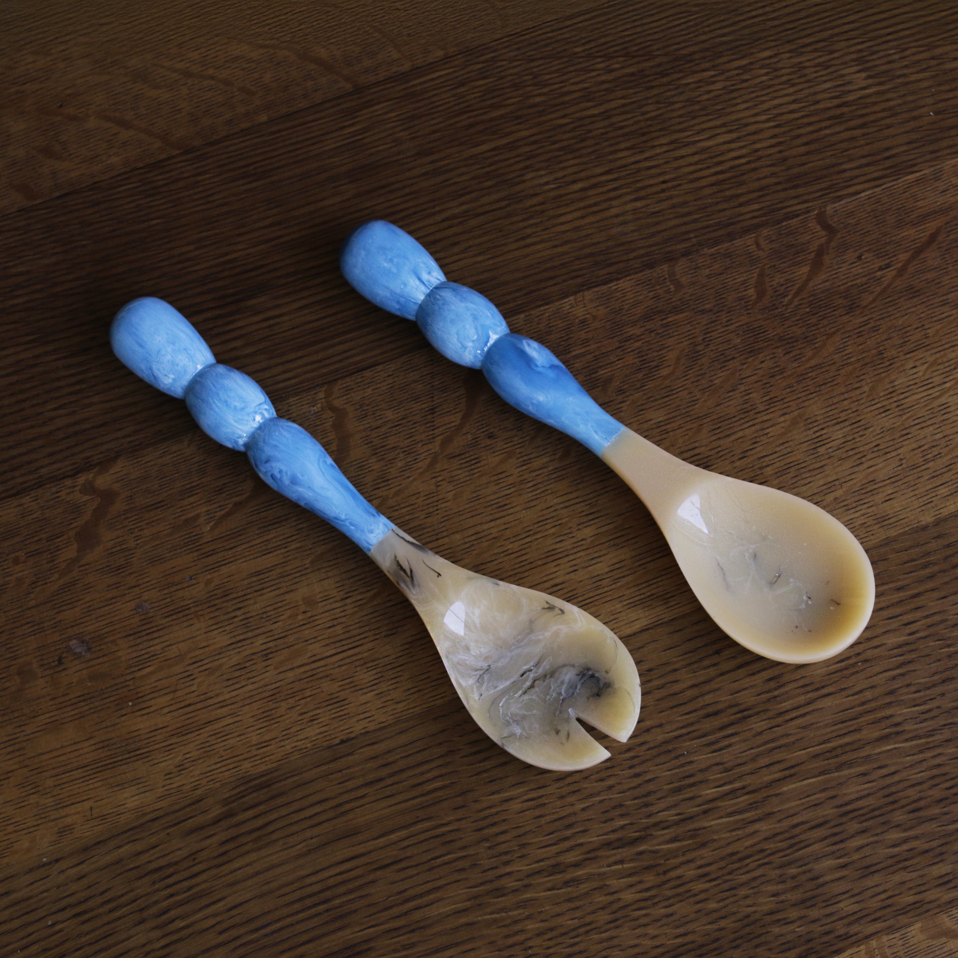 RESIN Rio Bubble Salad Servers – Blue by Beatriz Ball