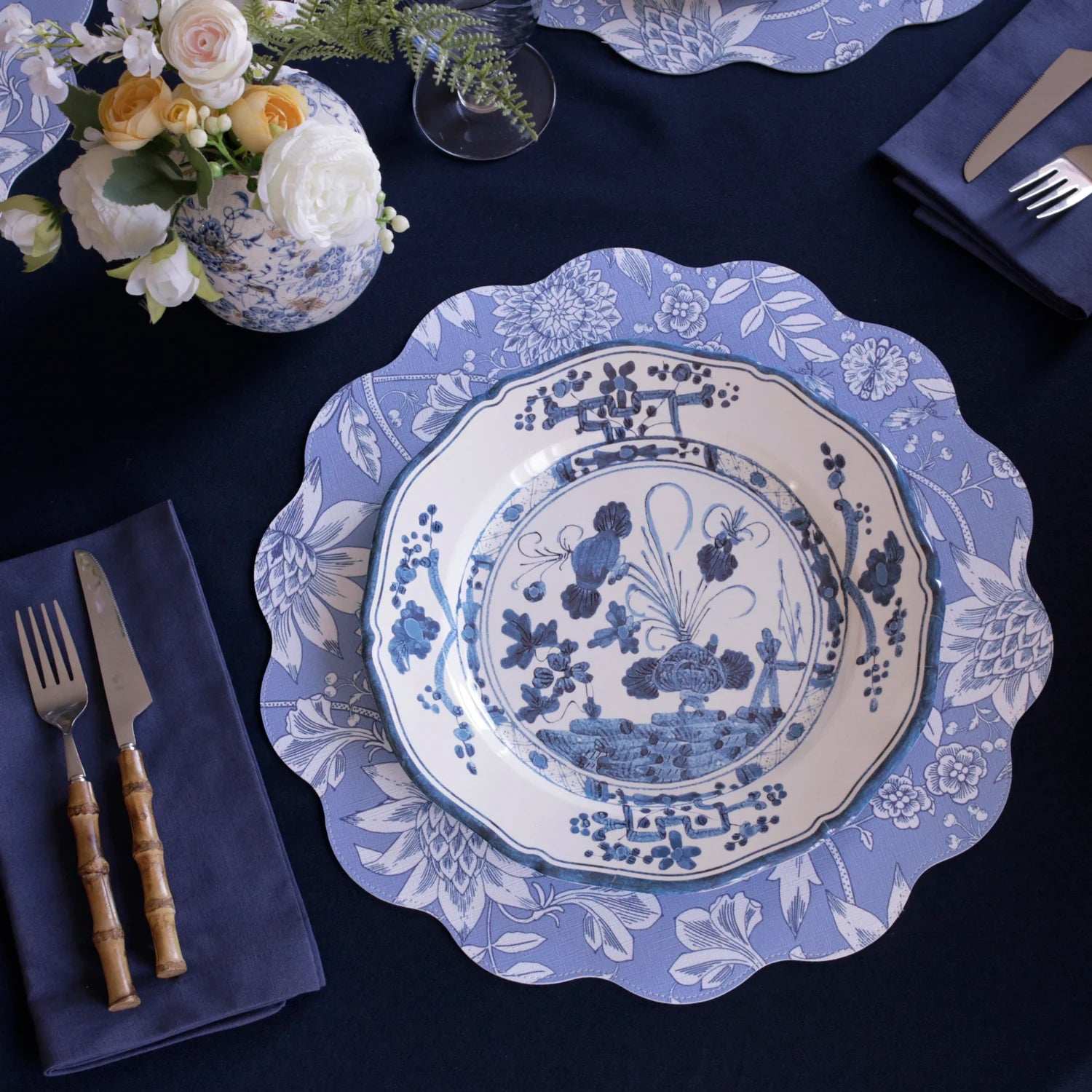 VIDA Faenza 11" Dinner Plate White & Blue | Beatriz Ball by Beatriz Ball