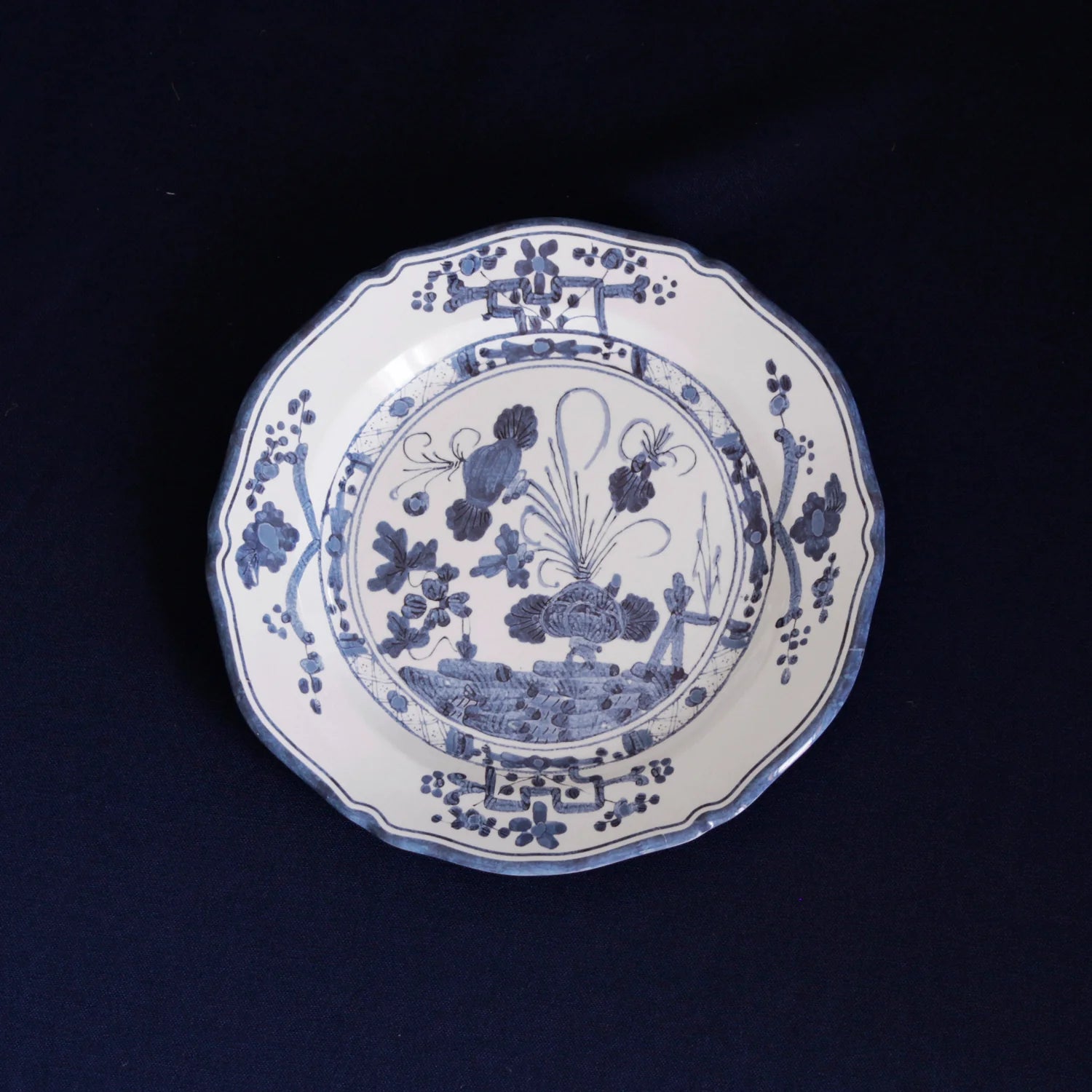 VIDA Faenza 9" Salad Plate– White & Blue | Beatriz Ball by Beatriz Ball