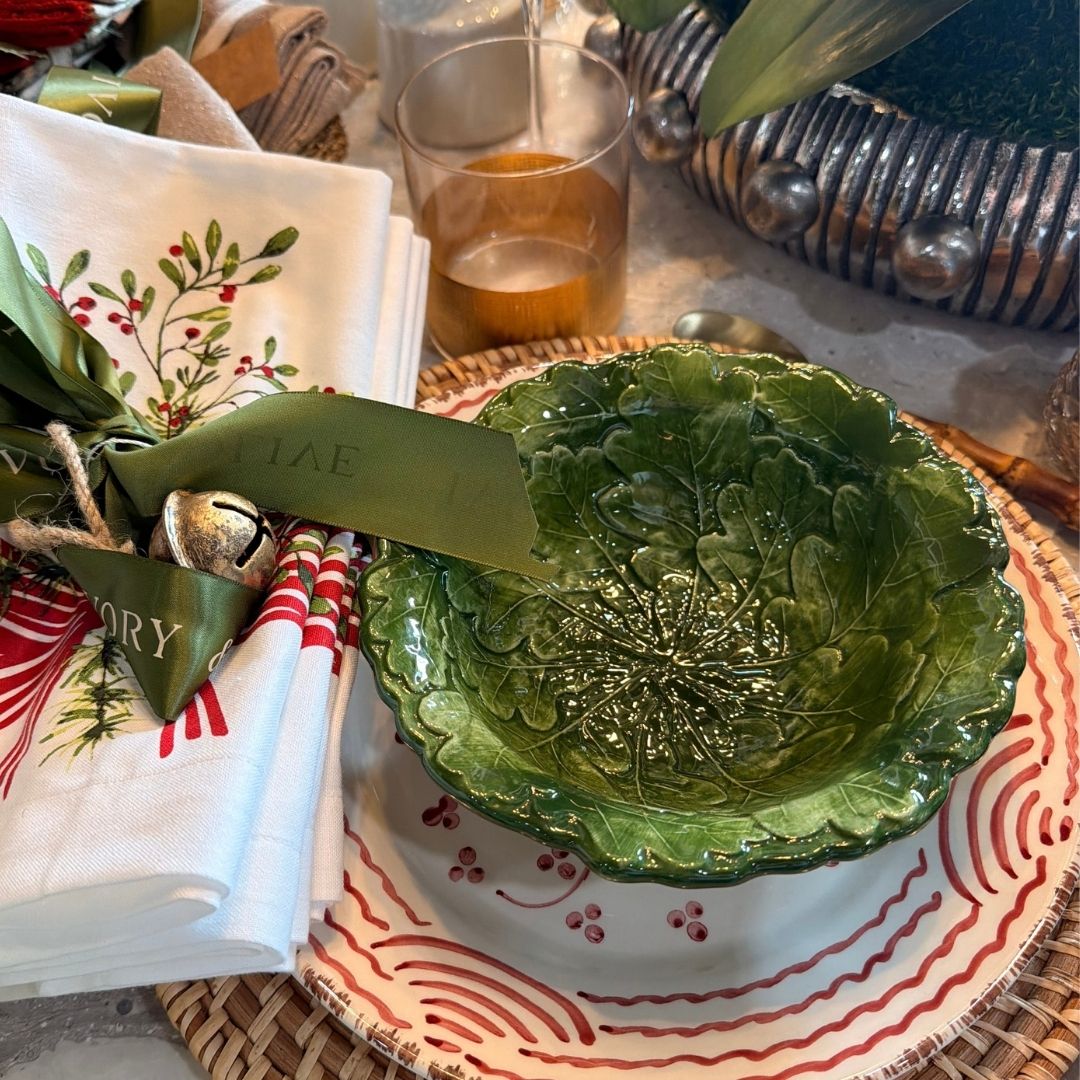 Compagnia Small Bowl – Green Oak Leaves | Abigails