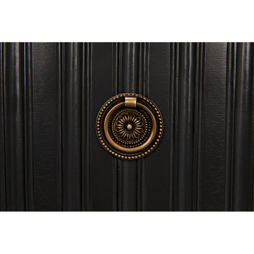 Daryl Dresser, Pale by NOIR