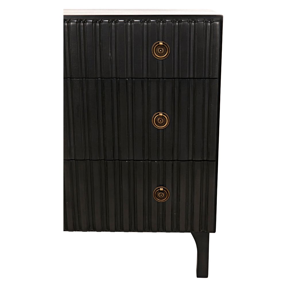 Daryl Dresser, Pale by NOIR