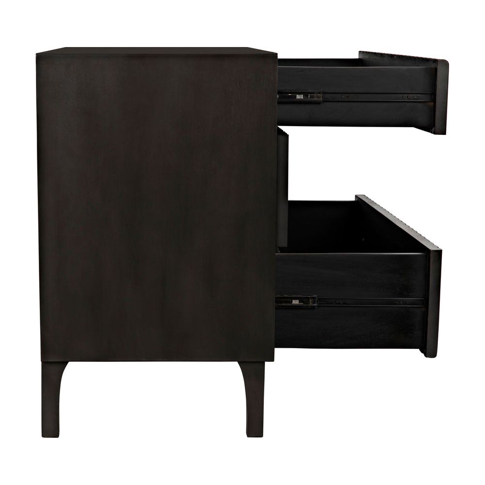Daryl Dresser, Pale by NOIR