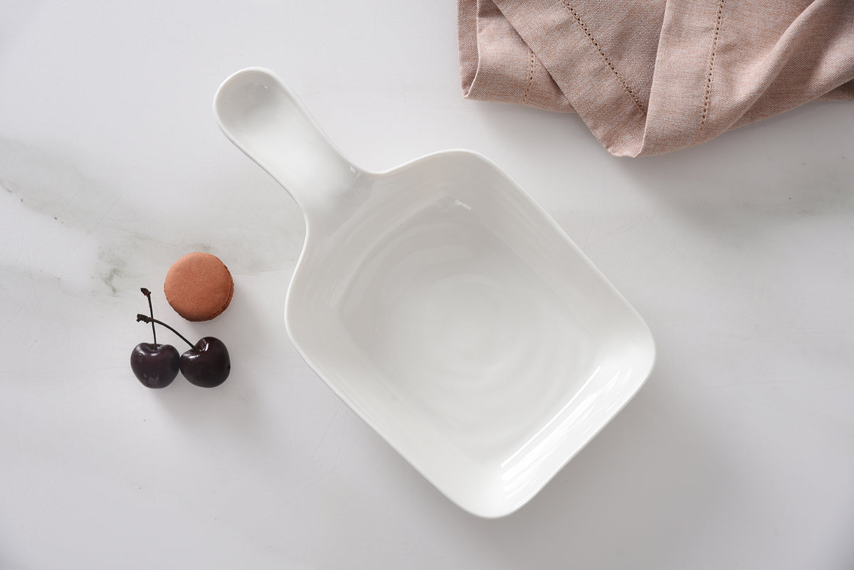 Le Blanc Serving Dish with Handle | Pampa Bay by Pampa Bay
