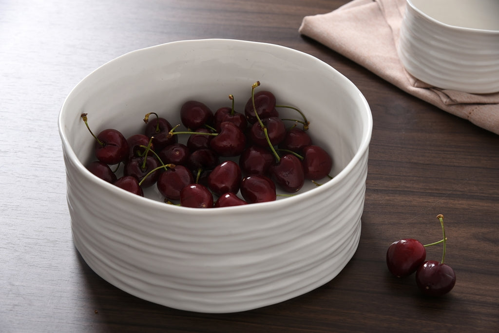 Le Blanc Porcelain Medium Bowl by Pampa Bay