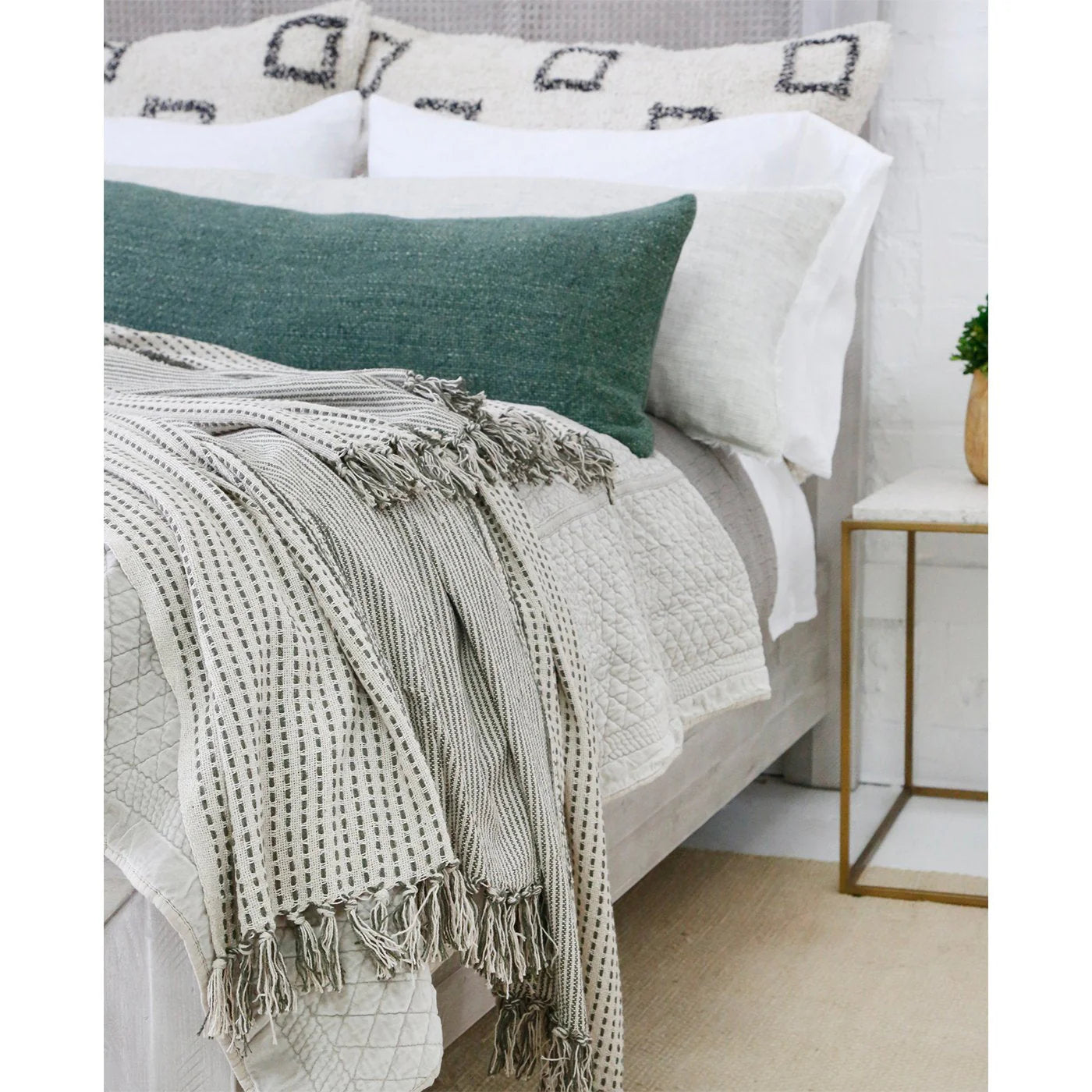 Jagger Oversized Throw – Ivory/Moss | Pom Pom Home by Pom Pom Home